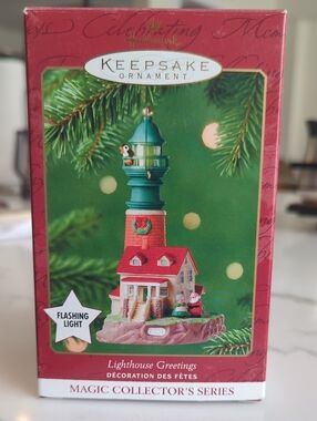 2001 Lighthouse Greetings Hallmark Keepsake Ornament Magic Series Flashing Light